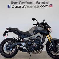 YAMAHA MT-09 GRIGIO