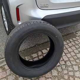 4 Pneumatici estivi Falken ZE010B 205 65 r16.