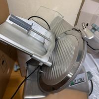 Affettatrice professionale felsinea