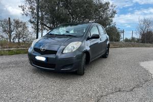 Toyota yaris 2009