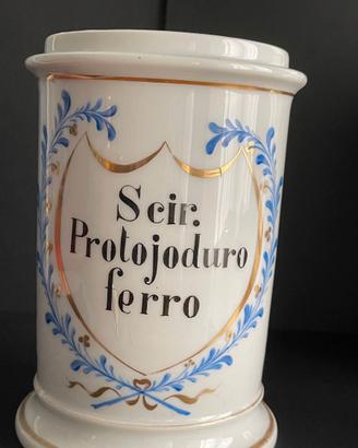 Serie di  9  Vasi da farmacia dell'800