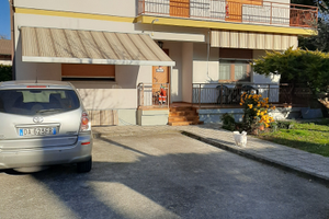 Casa singola con dependance