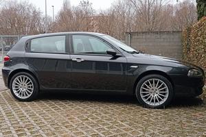 AlfaRomeo 147 1.9JTDm - gancio traino