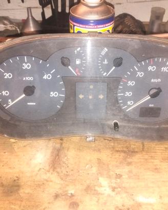 tachimetro Renault master 