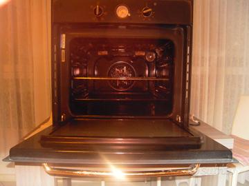 FORNO A INCASSO ARISTON HOT POINT FR542 2250KW