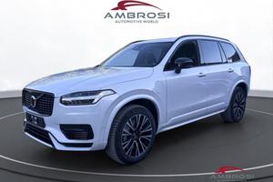 VOLVO XC90 T8 AWD Plug-in hybrid Elettrica/Benzi