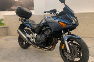 cbf 600 2004
