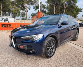 Alfa R. Stelvio-210cv- Q4 TETTO-Pelle-Navy-Radar