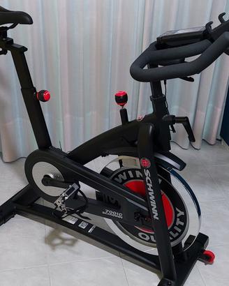 Spin Bike Schwinn - pari al nuovo (in garanzia)
