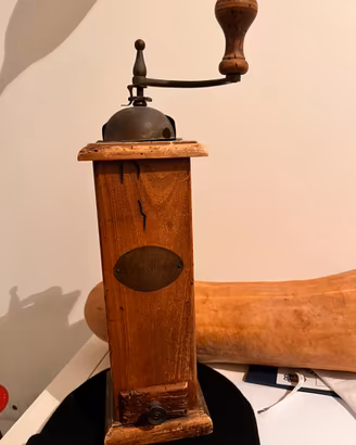 Macinacaffè  Antico Stefano Ugolini Firenze Legno
