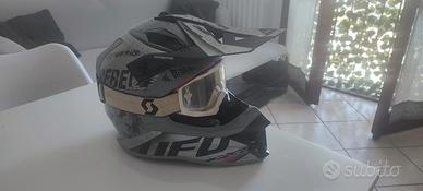 casco da motocross