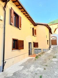 4 LOCALI A BARETE