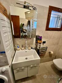 Mobile del bagno con specchio