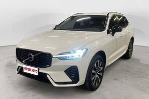 Volvo XC60 B4 automatico Plus Dark
