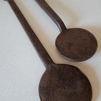 Coppia di antichi batticarne 