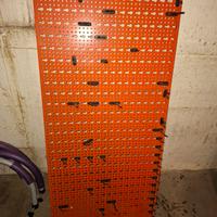 PANNELLO PORTA UTENSILI ROSSO MM.980X480


