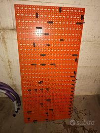 PANNELLO PORTA UTENSILI ROSSO MM.980X480

