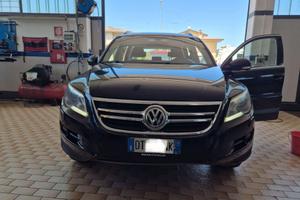 Volkswagen Tiguan 2.0 TDI DPF 4MOTION tiptronic Tr