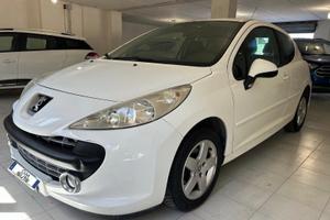 Peugeot 207 1.4 HDi 70CV 3p. ONE Line