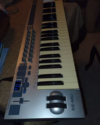 Master Emu 49 Tasti + Espander Korg Roland