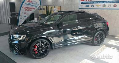 Audi Q3 RSQ3 SPB con tetto apribile italiana 2023