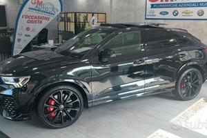 Audi Q3 RSQ3 SPB con tetto apribile italiana 2023