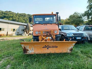 Mercedes benz Unimog u 600