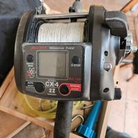 Mulinello elettrico + 5 canne + attrezzatura varia