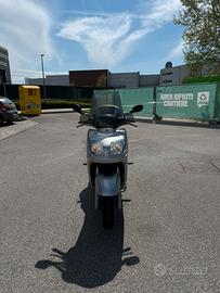 Yamaha Xc Versity 300cc