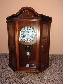 Orologio da parete Lowell in legno con pendolo