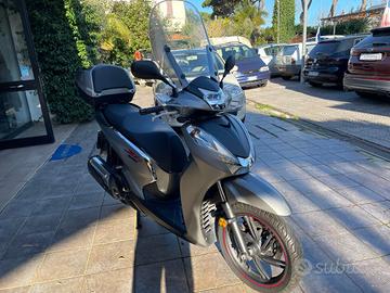 HONDA SH 300 SPORT