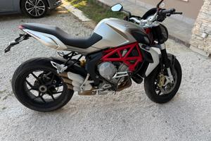 MV Agusta Brutale 800