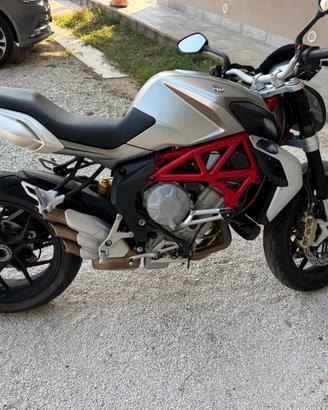 MV Agusta Brutale 800