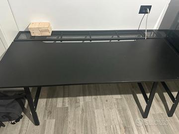 Scrivania ikea