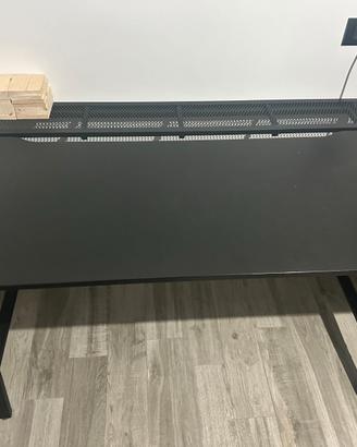 Scrivania ikea