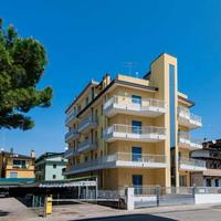 30.05-06.06 BILOCALE P.ZZA TRIESTE 50M DALLA SPIAG