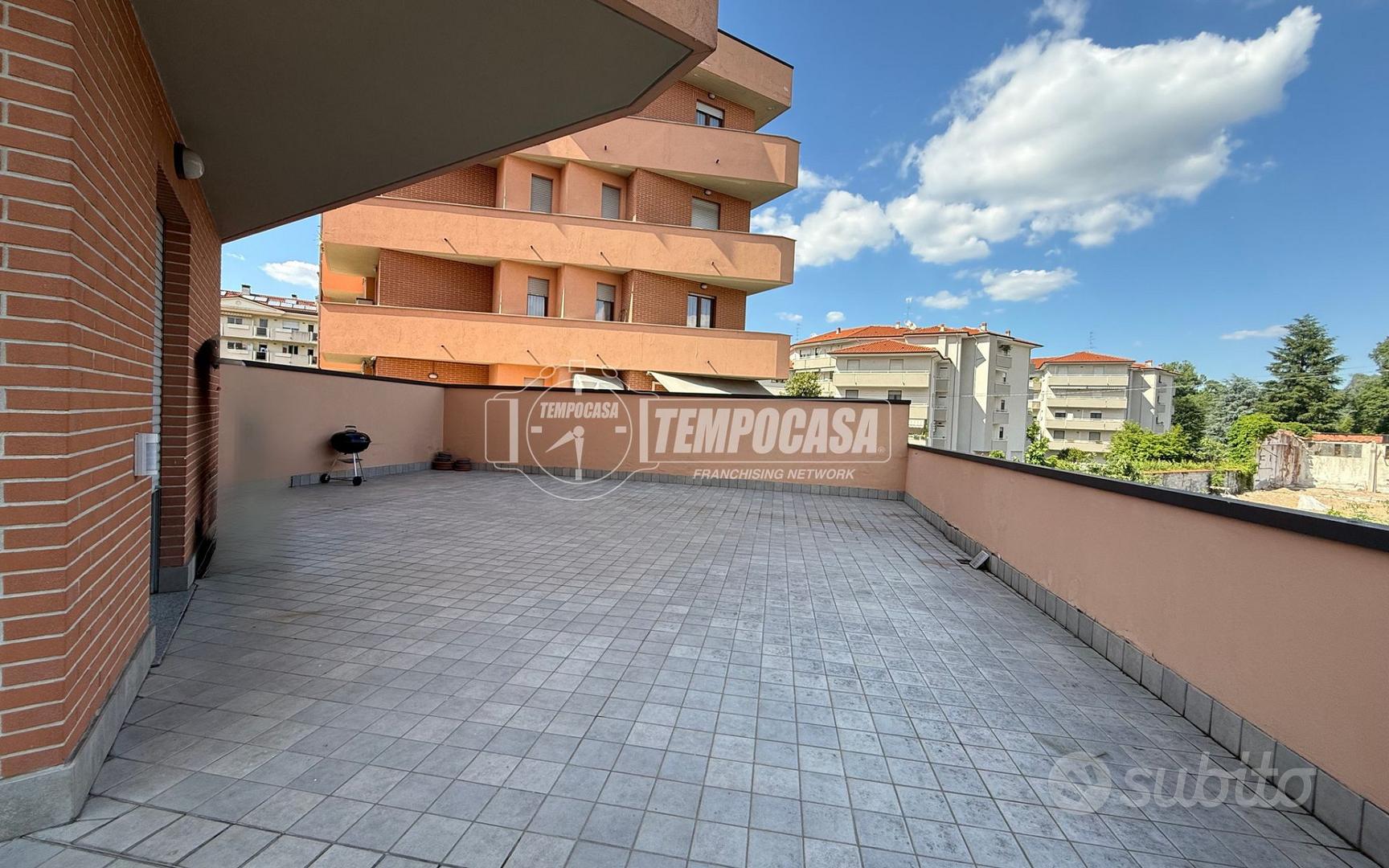RIF. 039 - GRAZIOSO TRILOCALE CON AMPIO TERRAZZO - Vista 5