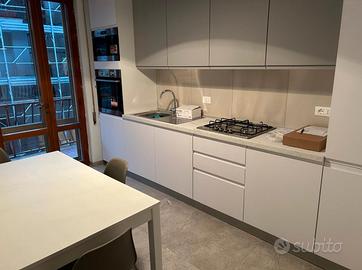 Stanza in appartamento condiviso