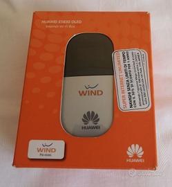 Modem Huawei portatile per più utenti.