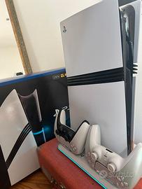 PS5 PRO + Garanzia + 2 controller + Giochi