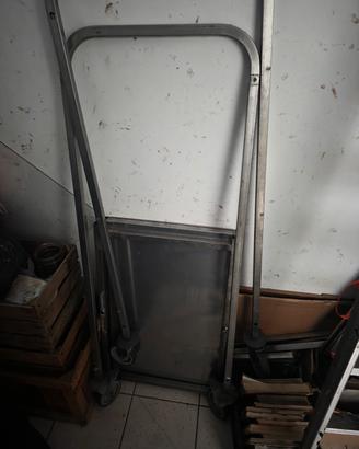 carrello portavivande