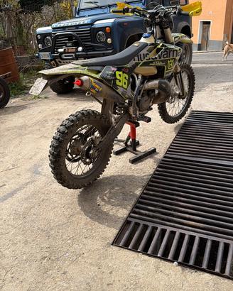 Husqvarna 300i