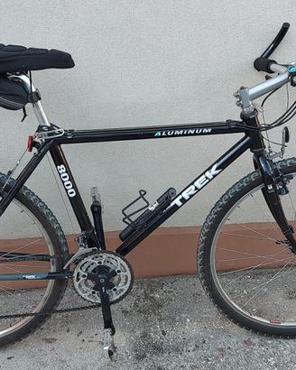 TREK Serie 8000