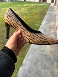 Scarpe con tacco