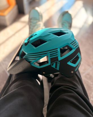 Casco MTB 7idp