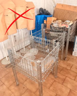 Varie attrezzature bancarelle