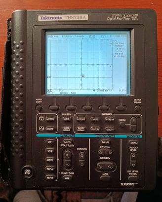 Oscilloscopio portatile Tektronix THS730A + sonda 