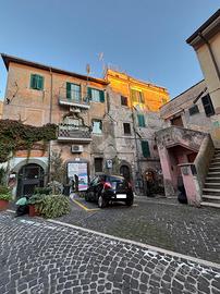 3 LOCALI A GENZANO DI ROMA