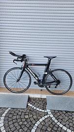 Bicicletta Argon 18 in carbonio da triathlon/crono