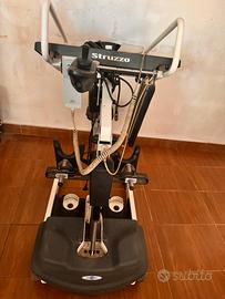 Ausili per disabili struzzo